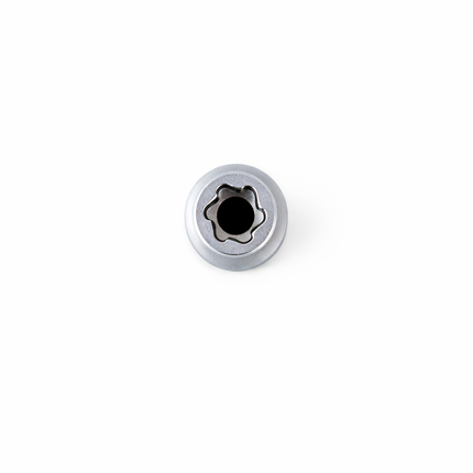 040105-02 - Fluted Extraction Socket - 8mm