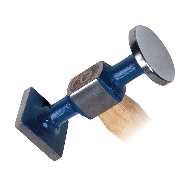 05680000 close up of hammer head